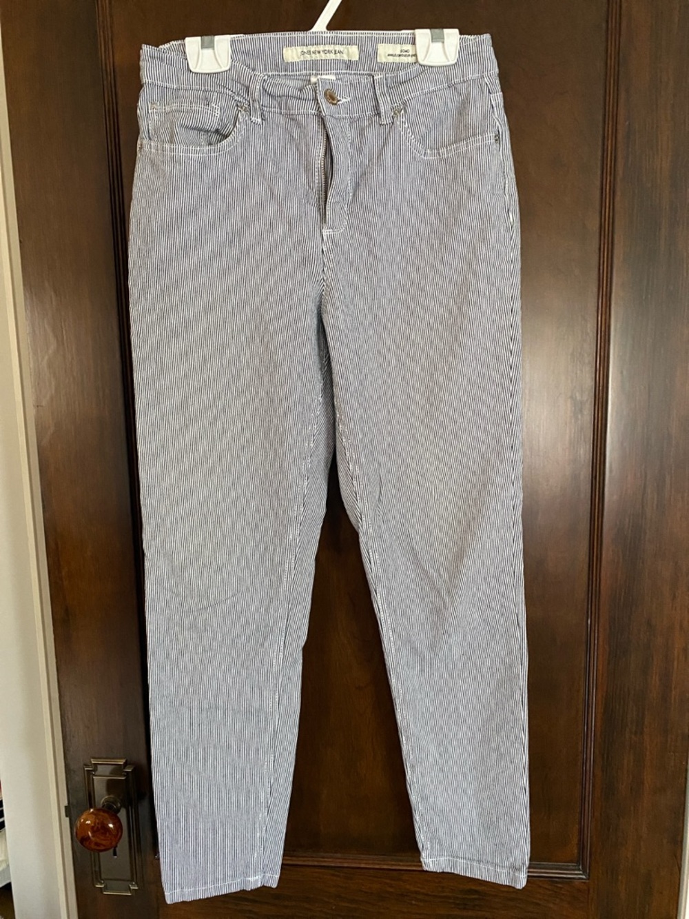 Jones New York Women's Ankle Cropped Pinstripe Jeans - Blue & White